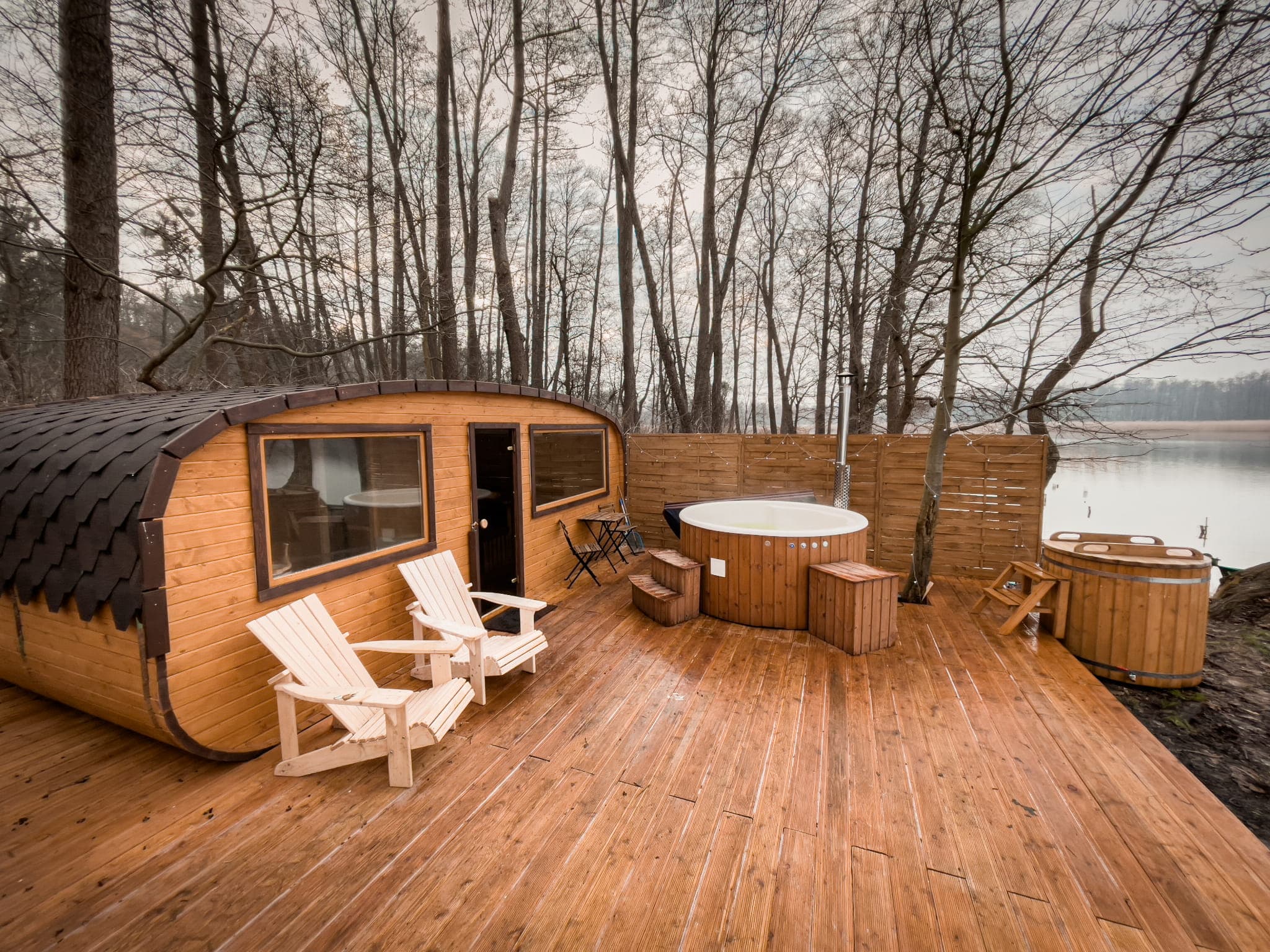 Sauna KOBA na tarasie nad jeziorem